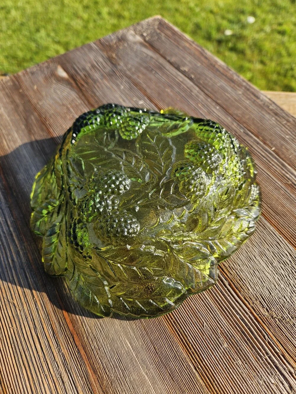 Green glass berry bowl with embossed leaf and berry design  #cottagecore